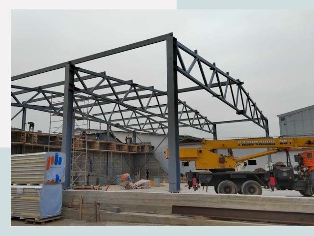 Строительство цехов в Мончегорске